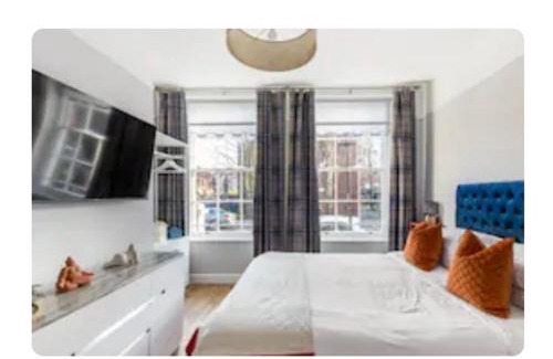 Georgian Quarter Apartment | Cozy Liverpool Georgian Quarter 1 Bed Apartment for Families
