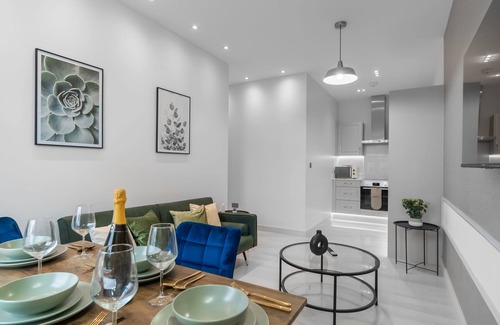 Didcot Apartment | Chic 2-Bed Apartment in Beautiful Oxfordshire