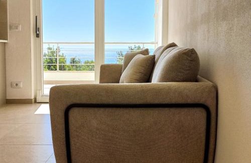 Castro Marina Apartment | Ideal Living Castro Apartments: Family-Friendly & 10/10 Rated
