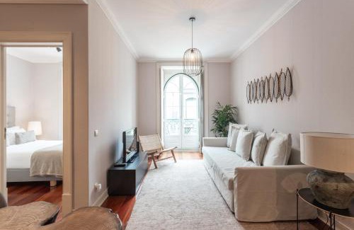 Chiado Apartment | Explore Living Chiado: 4-Star, Pet-Friendly Retreat
