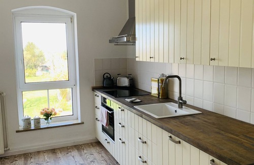 Boblitz Apartment | Charming Country House Retreat for Two with Pool & Breakfast