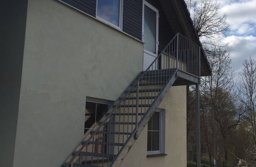 Schleiz Apartment | Experience Schleiz: Family-Friendly Hotel with Pool Access