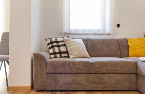 Maranza Apartment | Guest Favorite: Apartment Abendrot - Child Friendly Retreat