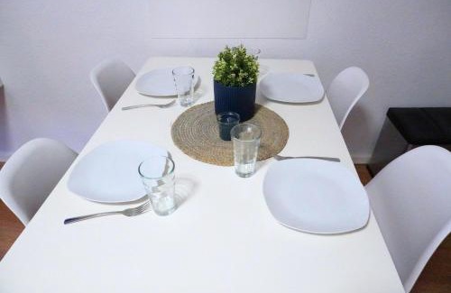 Holsterhausen Apartment | Ideal Stay at Living-Life: Klinik, Messe & Netflix Access