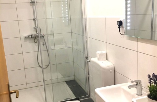 Duisburg Mitte Apartment | Living near the main station and center - 2nd floor right