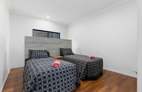 Bongaree House | Experience Life on the Deck at Our Family-Friendly Hotel