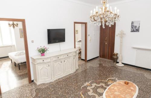 Sestri Ponente Apartment | Pet-Friendly Living Sestri Airport with High Guest Ratings
