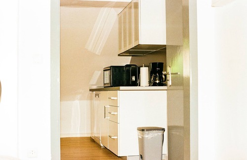 Herne Apartment | Comfortable Living Space with Family-Friendly Amenities