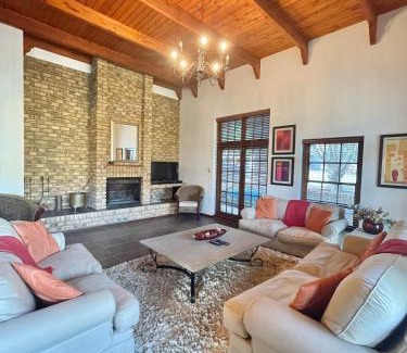 Port Beaufort Villa | Discover Newman House at Living The Breede - Family Friendly!