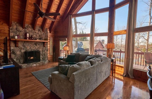 Morganton House | Experience Bliss at Lake Blue Ridge - Family Friendly Stay
