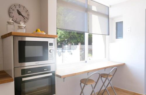La Malagueta Apartment | Delightful Living4Malaga Monte Sancha with Scenic Views