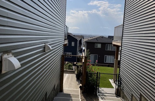 Calgary House | Family-Friendly Livingston Two-Bedroom Suite with Kitchen