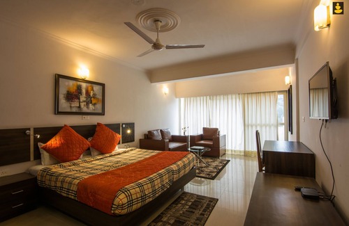 Kumarhatti Resort | Escape to Livingstone Misty Mountains Resort Studio Room