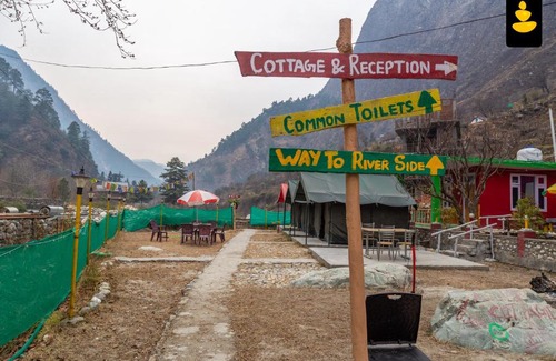 Banjar Resort | Guest Rated: LivingStone Village Stay in Scenic Tirthan Valley