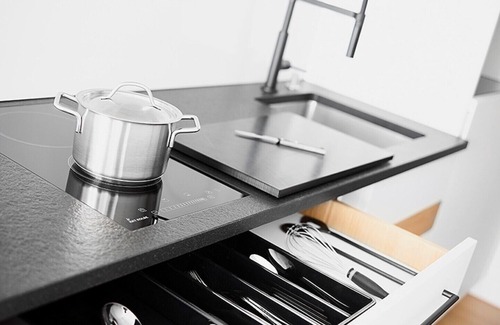 Berg Apartment | Cozy Livisit Bergapartment with Kitchenette & Pool Access