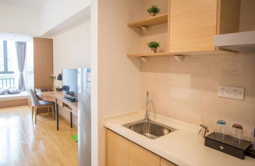 Zhengdong New Area Apartment | Comfortable Liwu Apartment near Green Land Plaza