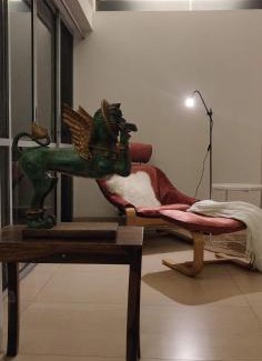 Kochi Apartment | Inviting LIYA by Sunsets and Palm Trees: Family-Friendly Retreat