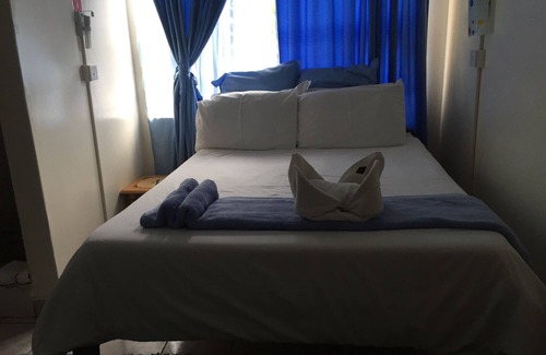 Kasane House | Comfortable Liya Guest Lodge with Breakfast & Family Amenities