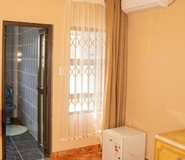 Louis Trichardt House | Cozy Lizpeter Guest House with Pool & Family-Friendly Amenities