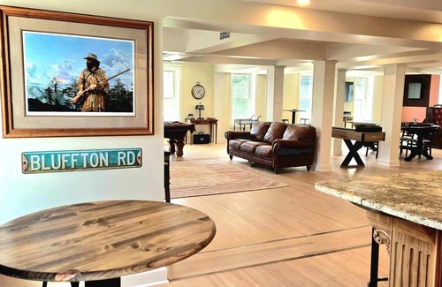 Decorah House | Lizzie's Lofts: Downtown, Family-Friendly, Spacious Mansion in Vibrant Decorah