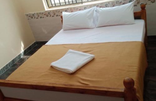 Madurantakam Hotel | LJ Rooms