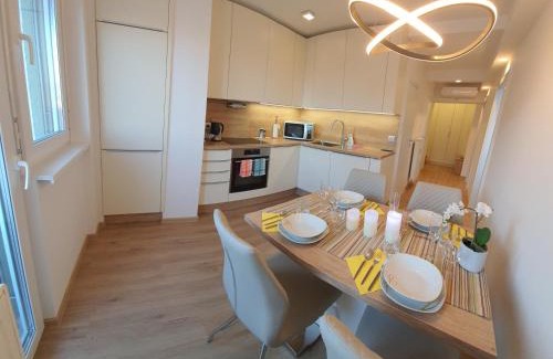 Siska District Apartment | Sky View Retreat in Ljubljana - Family-Friendly Escape