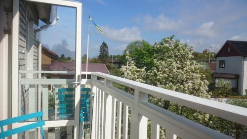 Centrum House | Cozy Retreat with Private Entrance and Garden in City Center