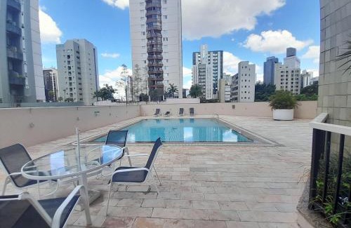 Savassi Apartment | Locking's Funcionários 3: Family-Friendly Stay with Pool