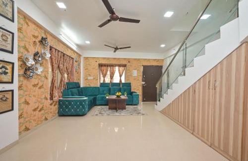 Malavli Villa | ll EMPYREAN STAY ll BLACK PEARL ll 2BHK ll AC ll PRIVATE POOL ll WIFI ll COUPLE FRIENDLY