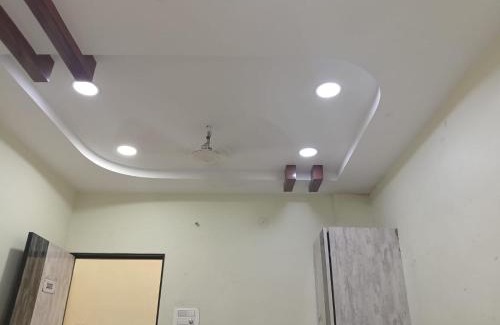 Hinganghat Hotel | LL Guest House