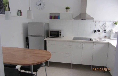 Llanca Apartment | Beachside Comfort: LLANÇÀ-COSTA BRAVA Apartment with Views