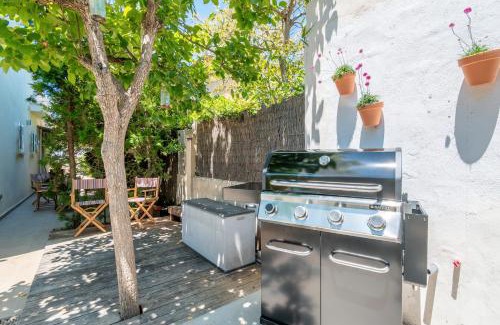 Sa Font Seca House | Discover Lliris 29: Family-Friendly Hotel with Kitchenette