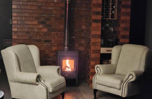 Ermelo Apartment | Discover @Lloyds: Pet-Friendly Stay with 9.7/10 Rating