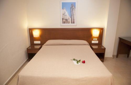 La Mata Apartment | Discover Lloyds Beach Club: Oceanfront Bliss Awaits You