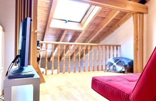 Montella I Martinet Apartment | Pet-Friendly Lludriga Accommodation in Martinet, Puigcerdá