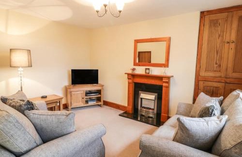 Dolgellau House | Exceptional Llwyn Celyn: Family-Friendly 4-Star Retreat