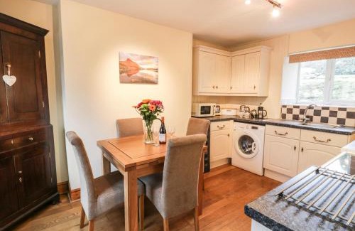 Dolgellau House | Exceptional Llwyn Celyn: Family-Friendly 4-Star Retreat