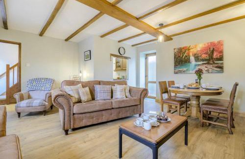 Brecon House | Pet-Friendly Retreat at Llysfaen Cottage - Rated 9.7/10