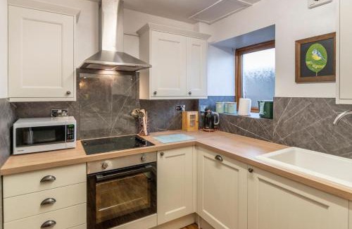 Brecon House | Pet-Friendly Retreat at Llysfaen Cottage - Rated 9.7/10