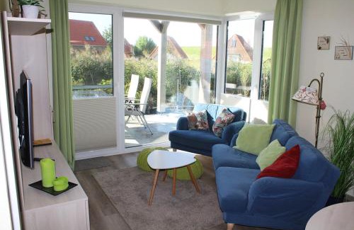 Wremen Apartment | Experience Oceanfront Comfort at LM 9-1-1 Ferienwohnung