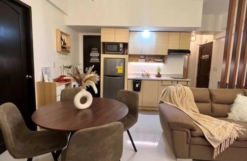 Baguio Apartment | Cozy Villa-Style Condo in Baguio – Family-Friendly Retreat