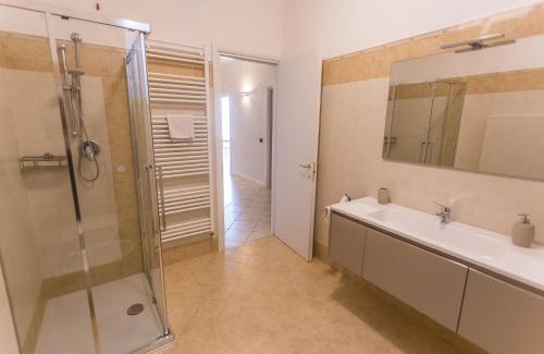 Lonato del Garda Apartment | LM House: Guest Rated 9/10 with Pet-Friendly Amenities