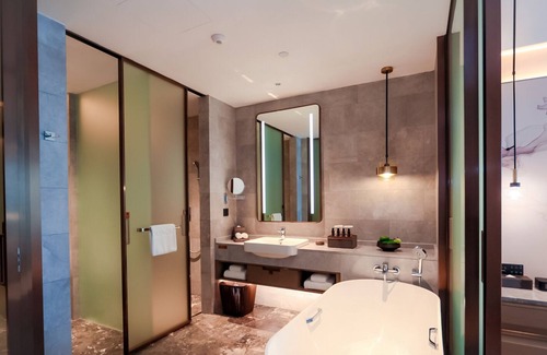 Pazhou Residential District Hotel | Family-Friendly Comfort at LN Dongfang Hotel Pazhou