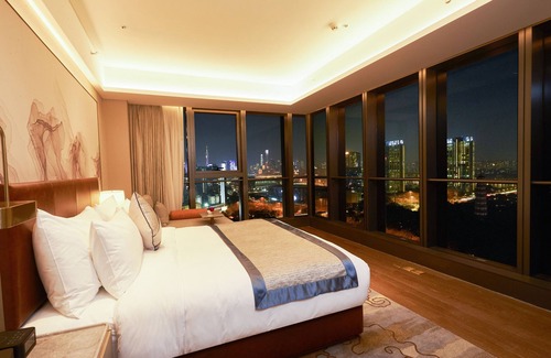 Pazhou Residential District Hotel | Family-Friendly Comfort at LN Dongfang Hotel Pazhou