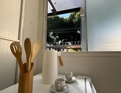 Umuarama Apartment | Budget-Friendly LN Studios: Pet and Child Friendly Retreat