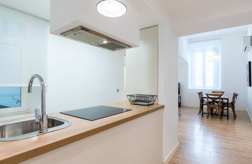 Santa Catalina Apartment | Exceptional LN1 2BD with Pool, Terrace & Ocean View