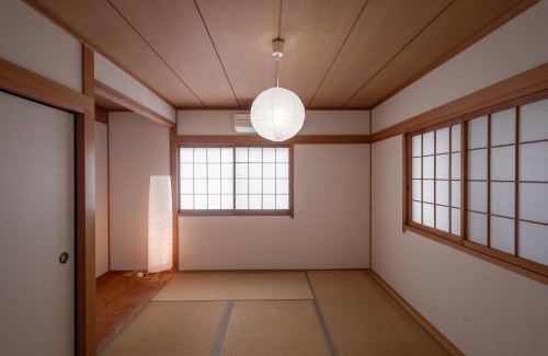 Chuo Ward Villa | Convenient 7-Min Walk to JR Kobe Station - Pet Friendly Home