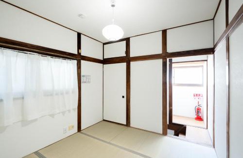 Nagawa Apartment | LN25三宮徒歩8分の2DKハウスSwallowMaisonet