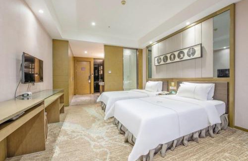 Pearl River Delta Hotel | Discover lnsail Hotel: Family-Friendly Stay Near Luohu