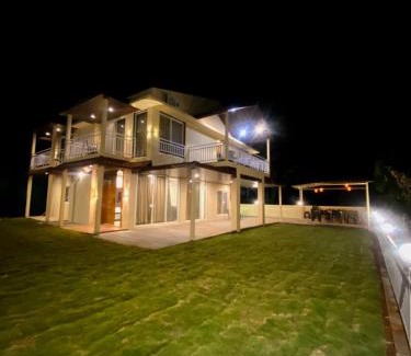 Mahabaleshwar Villa | Inviting LNT Villa with Pool and Family-Friendly Amenities